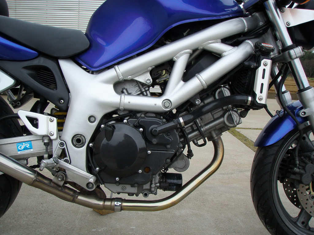 Купить мотоцикл Suzuki SV400 2003 фото 16